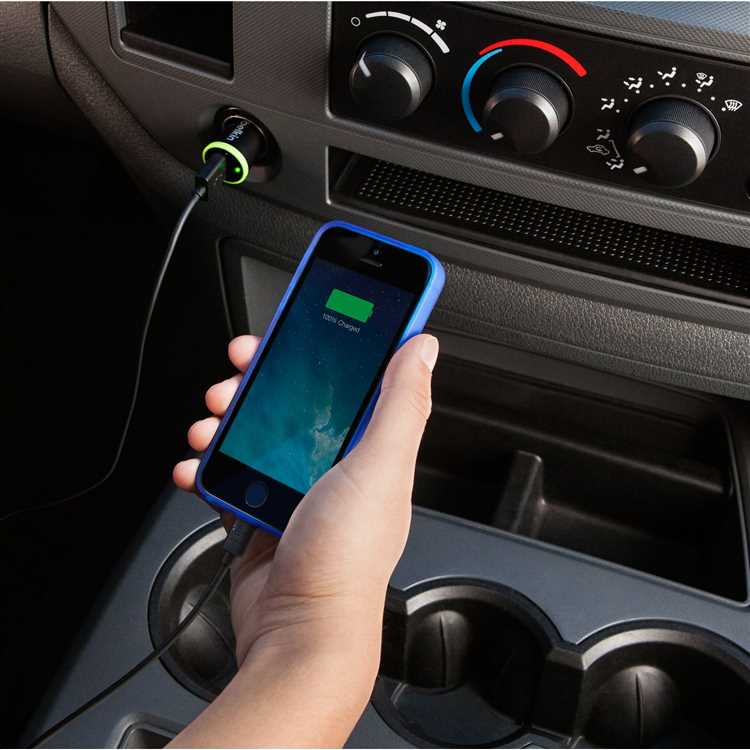 Попробуйте использовать другой USB-порт в автомобиле