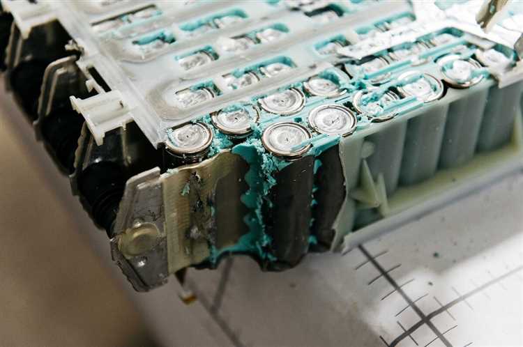 Этапы замены батареи: