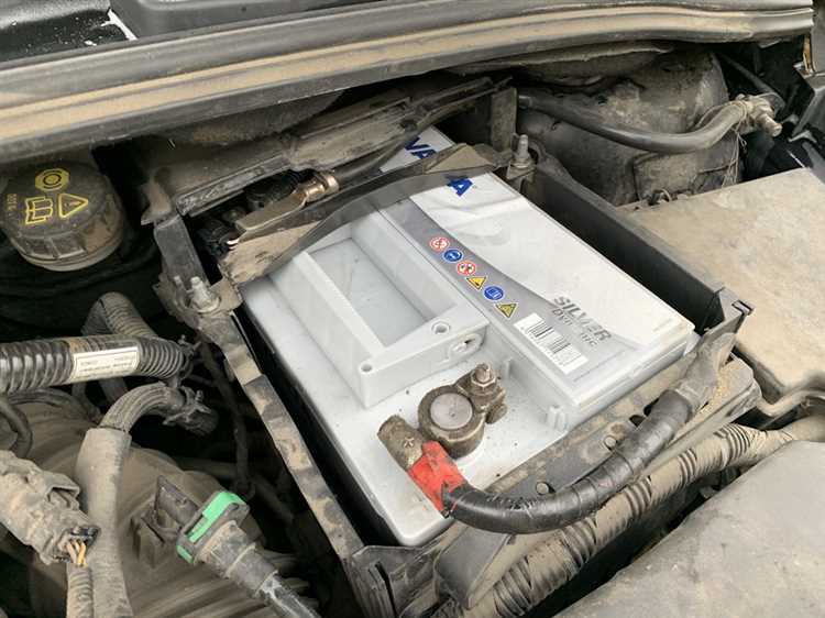 Шаг 4: Снятие аккумулятора