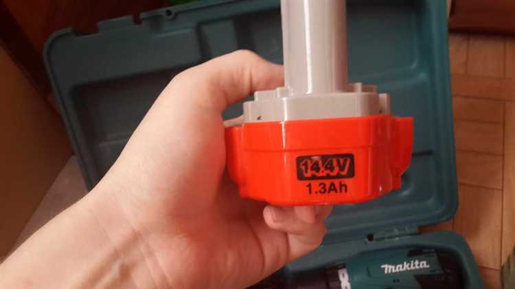 Метод 1: Самостоятельный ремонт аккумулятора шуруповерта