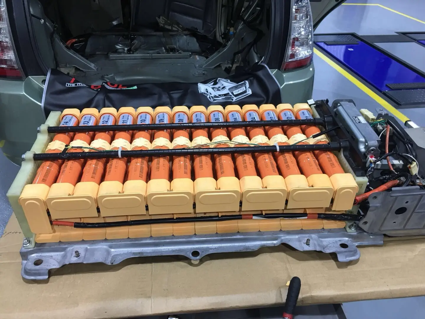 Рекомендации по выбору бюджетного аккумулятора для Toyota Prius